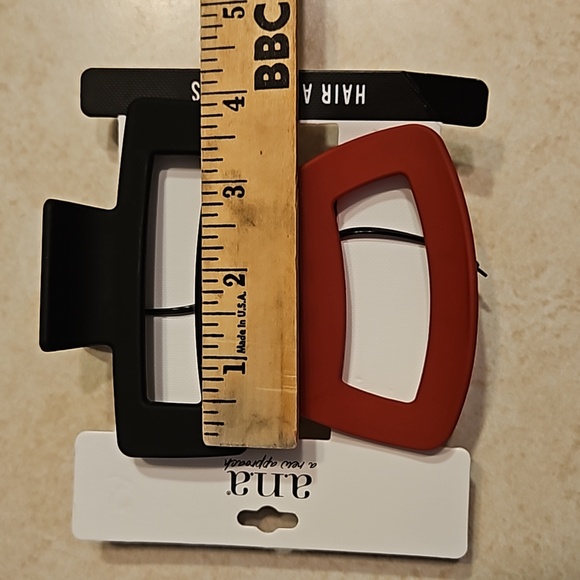 1/$5 or 3/$10 NWT a.n.a Black & Burgundy\ Red Claw 2-pc. Large Hair Clip - Picture 7 of 8